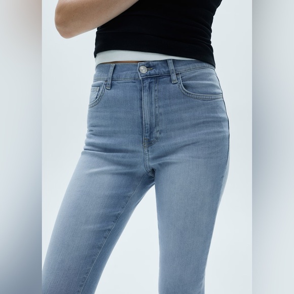 Mango Light Blue side opening capri jeans NWT - Picture 6 of 6